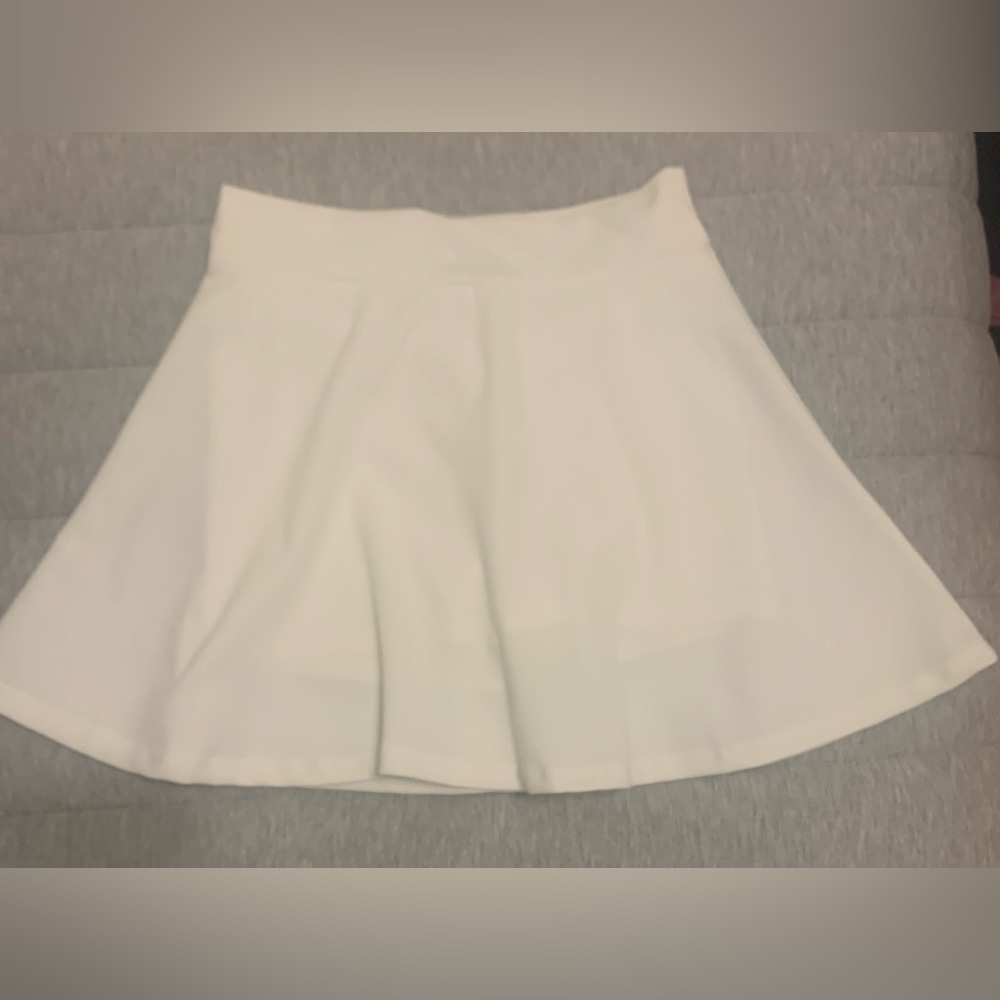 Classic White Tennis Skirt w/shorts